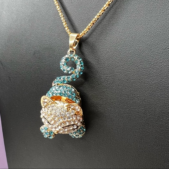 Betsey Johnson Kitty Cat Movable Crystal Jeweled Necklace In Blue and Gold - Picture 7 of 11